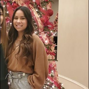 Meet your Posher, Selena